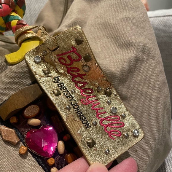 Betsey Johnson Horseshoe Canvas LG Bag - Picture 9 of 14